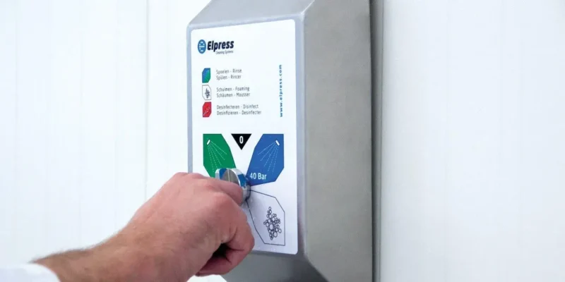 Cleaning production facilities centralised or decentralised