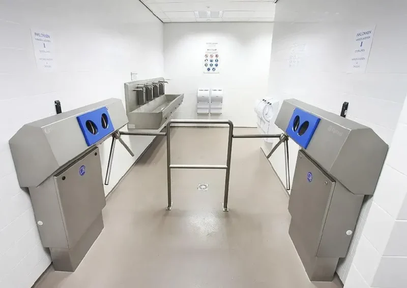 ¿Cuál es la diferencia entre HCCP e ISO 22000 en la industria alimentaria?