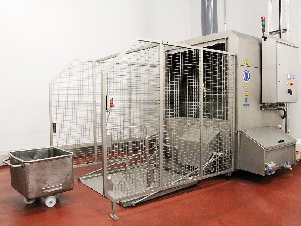 Bin washer