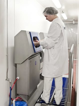 Nettoyage / Desinfection de semelles, laver, sechage et desinfection de mains