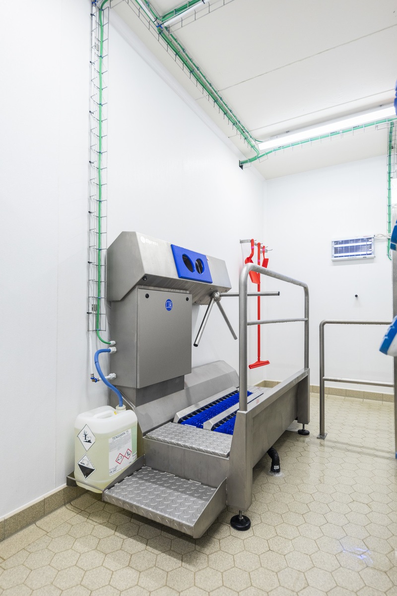Hygiënesluis Zolenreiniging en handendesinfectie
