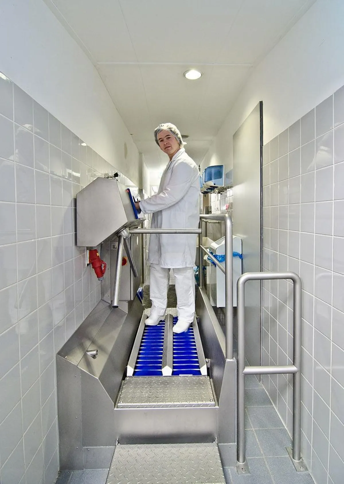 Elpress - Reference - Bart’s Retail Food Groep BV - Hygienic Entrance