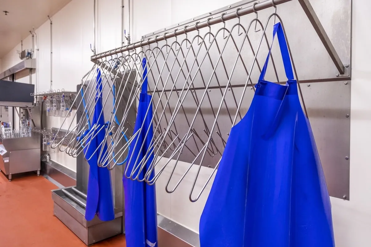 Apron rack